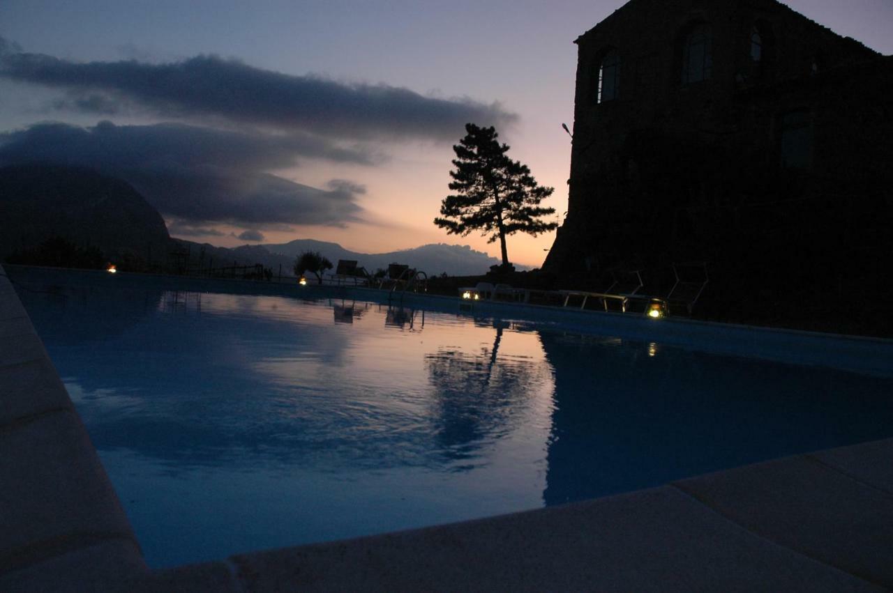 Il Vecchio Frantoio Villa Scillato  Luaran gambar